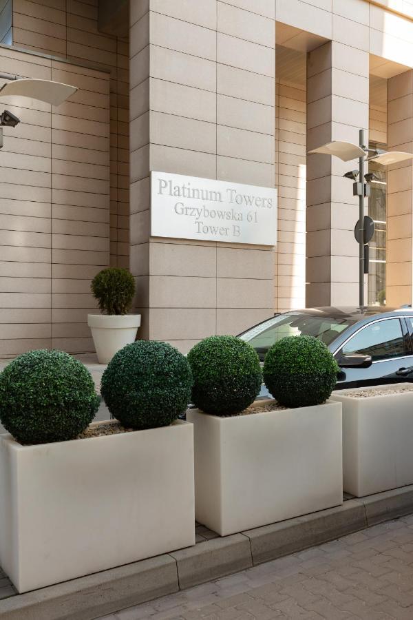 Platinum Towers Apartment With Parking By Renters Prestige Varsóvia Exterior foto
